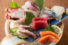 5 kinds of sashimi (minimum for 2 persons)