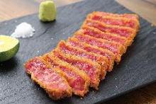 Rare beef cutlet