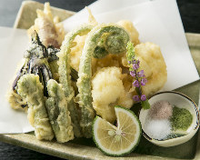 Assorted tempura of the season