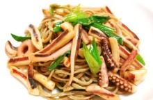 Yakisoba noodles