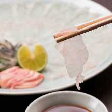 Premium tessa (Pufferfish sashimi)