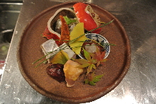 Assorted dishes