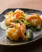 Fried shrimp dressed with mayonnaise