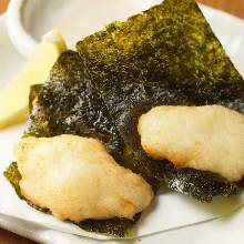 Seaweed-wrapped fried food