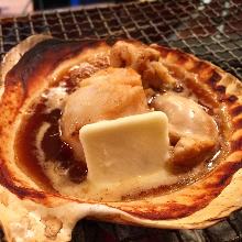 Grilled scallop with butter