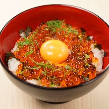 Salmon roe rice bowl