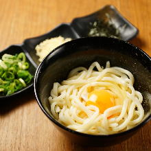 Udon soup with raw egg