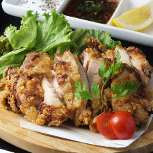 Marinated deep-fried chicken (seasoned with soy sauce)