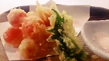 Cherry tomato tempura