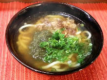 Udon with meat and shaved dry kelp