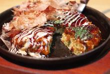 Mixed okonomiyaki Mixed okonomiyaki