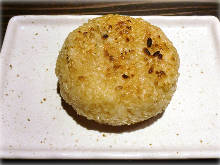 Grilled rice ball