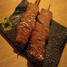 Grilled beef skewer