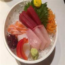 Assorted sashimi