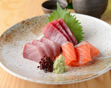 Tuna sashimi