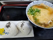 Wheat noodles with sweet fried tofu