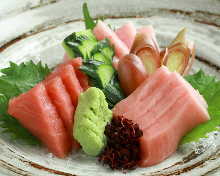 Assorted tuna sashimi