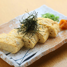 Japanese-style rolled omelet