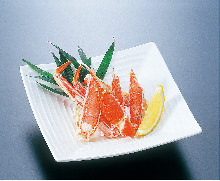 Crab meat served with vinegar sauce