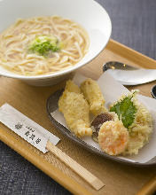 Wheat noodles with tempura