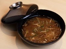 Red miso soup