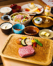 20,700 JPY Course (7 Items) 20,700 JPY Course (7 Items)