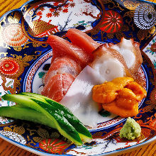 Assorted sashimi