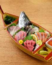 Assorted sashimi