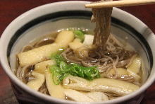 Tanuki buckwheat noodles