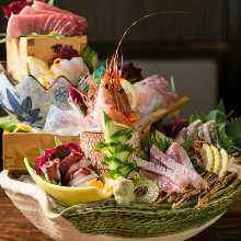 Assorted sashimi
