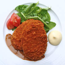 Minced beef cutlet