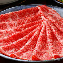 Miyazaki beef A5 rank shoulder loin sukiyaki