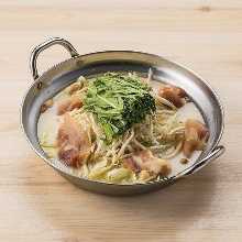 White broth hotpot