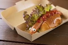 Hotdog (Godzilla collaboration food)