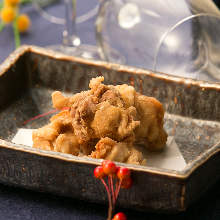 Marinated deep-fried chicken (seasoned with soy sauce)