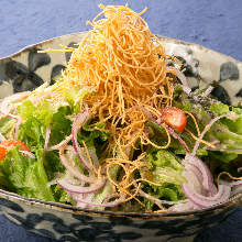 Fried noodle salad