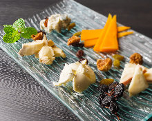 Assorted cheese, 5 kinds
