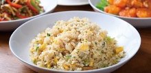 Fried rice with lettuce