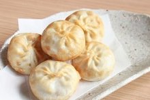 Xiaolongbao (soup dumplings)