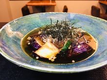 Deep-fried eggplant in broth