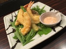 Fried shrimp dressed with mayonnaise