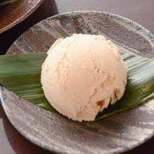 Yatsuhashi ice cream