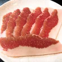 Tontoro (pork neck) seasoned with salt