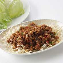 Stir-fried Minced Pork Lettuce Wraps