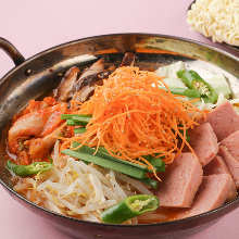 Budae-jjigae