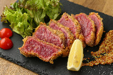 Rare beef cutlet