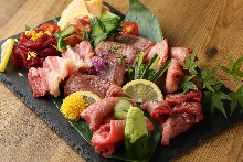 Assorted beef sashimi