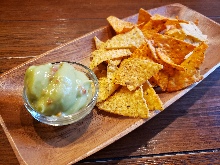 Fried Tortilla with avocado dip