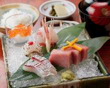 Tempura meal set with sashimi Tempura meal set with sashimi