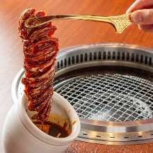 Tsuboduke harami yaki (marinated and grilled skirt steak)